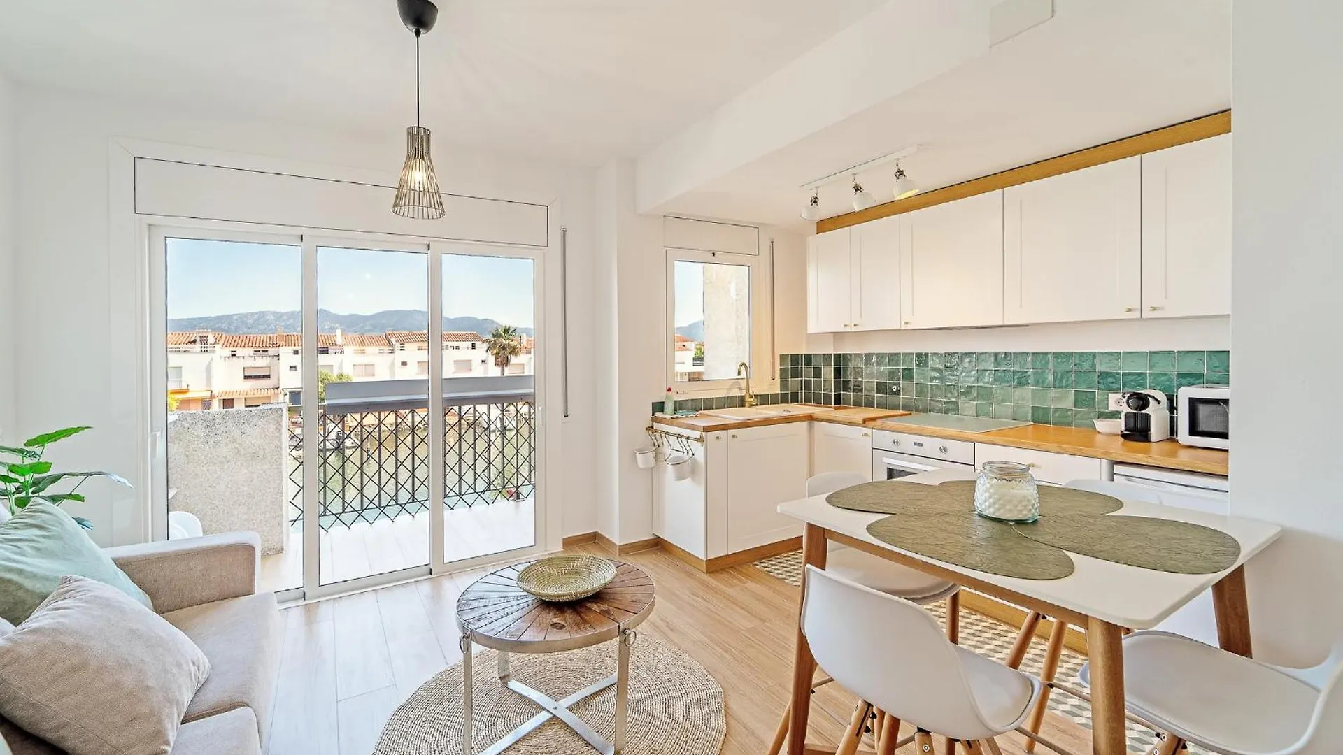 Welcs Apartamento 143 Emp Con Vistas Al Canal Empuriabrava Spain