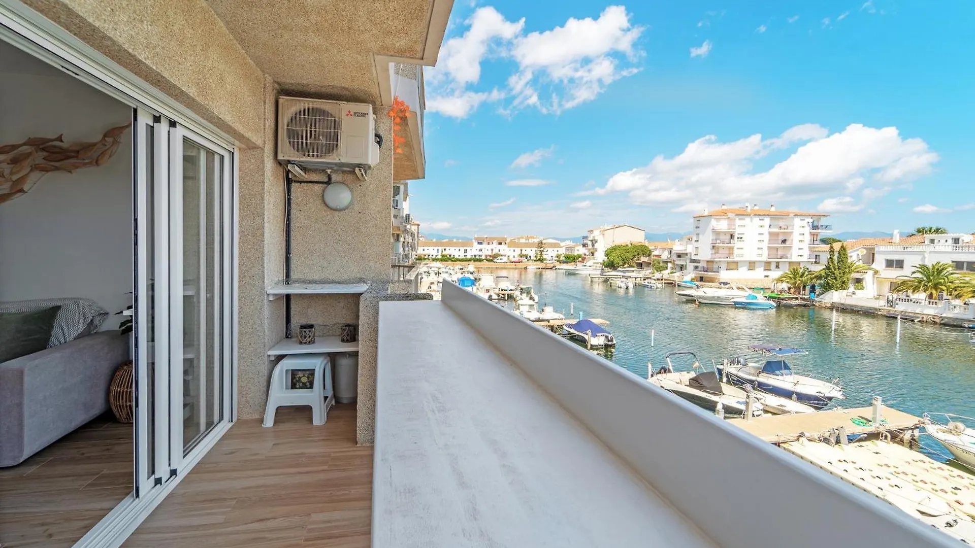 Welcs Apartamento 143 Emp Con Vistas Al Canal Empuriabrava